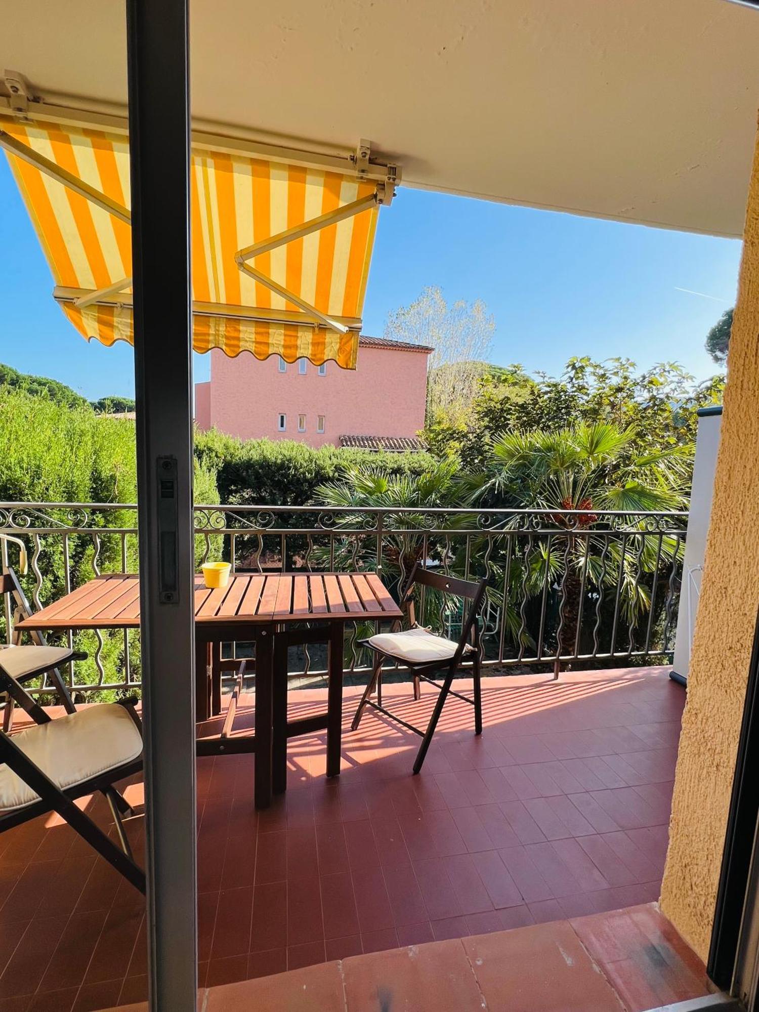 Superbe Appartement Terrasse Et Parking Prive Saint-Tropez Exterior foto