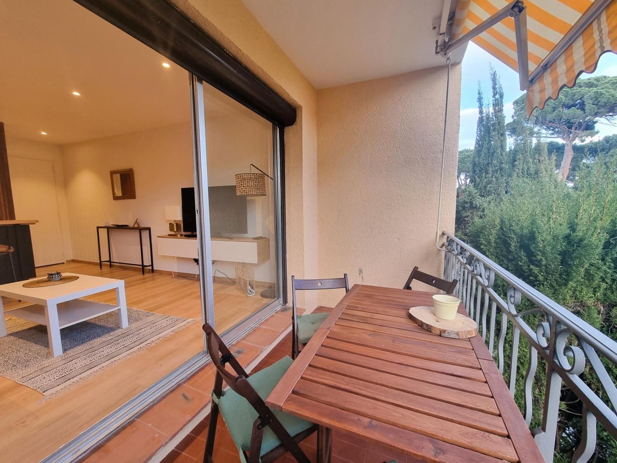 Superbe Appartement Terrasse Et Parking Prive Saint-Tropez Exterior foto